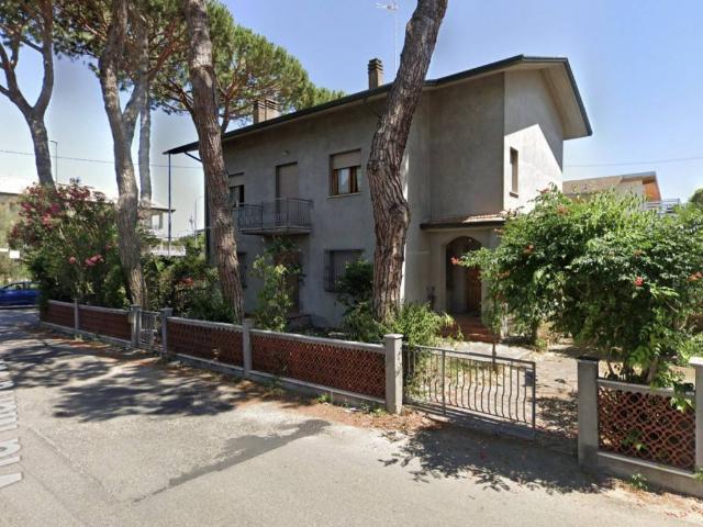 Villa Indipendente in vendita a Cervia, Reggio Emilia