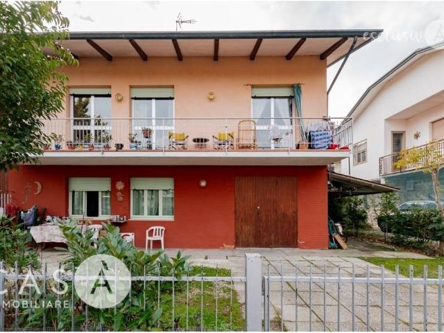 Villa Indipendente in vendita a Cervia, Reggio Emilia