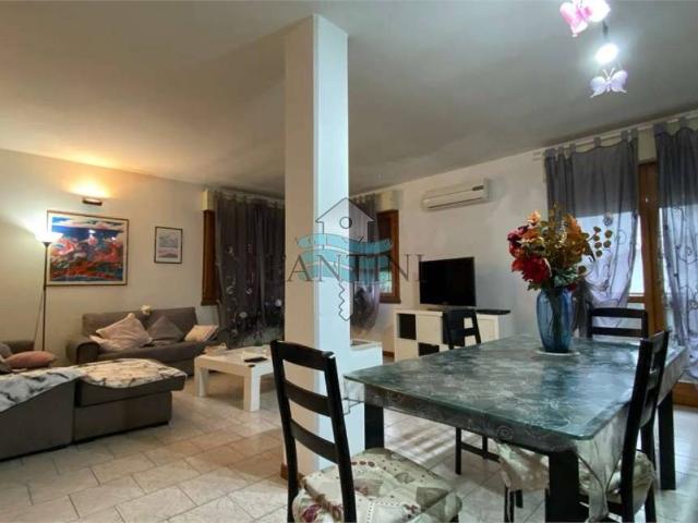 Villa Indipendente in vendita a Cervia, Reggio Emilia