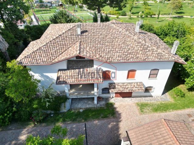 Villa Indipendente in vendita a Ravenna, Reggio Emilia