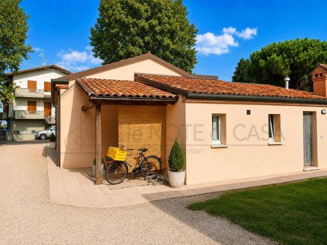 Villa Indipendente in vendita a Quartiere Cervese Nord, Cervia