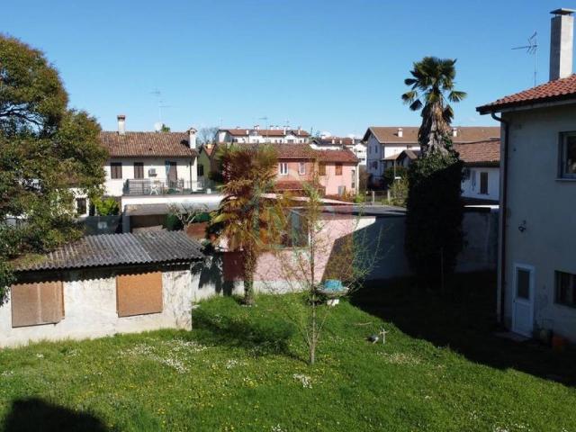 Villa Indipendente in vendita a Cervignano Del Friuli, Friuli-Venezia Giulia