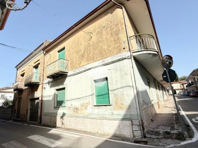 Villa Indipendente in vendita a Cervinara, Campania