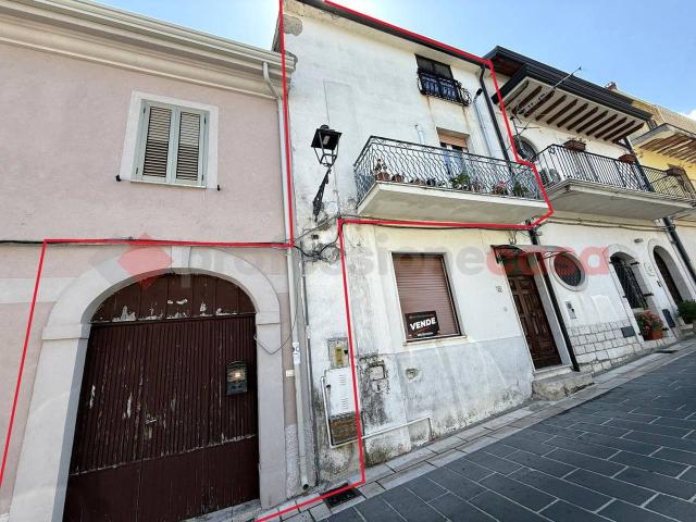 Villa Indipendente in vendita a Cervinara, Campania
