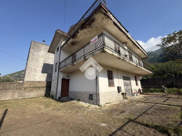Villa Indipendente in vendita a Cervinara, Campania