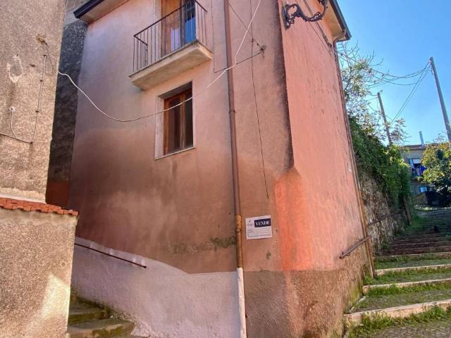 Villa Indipendente in vendita a Cervinara, Campania