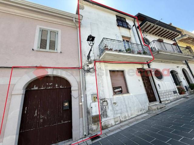 Villa Indipendente in vendita a Cervinara, Campania