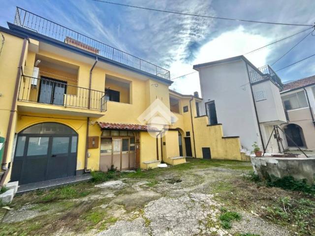 Villa Indipendente in vendita a Cervinara, Campania