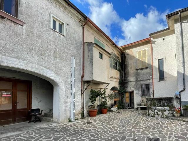 Villa Indipendente in vendita a Cervinara, Campania