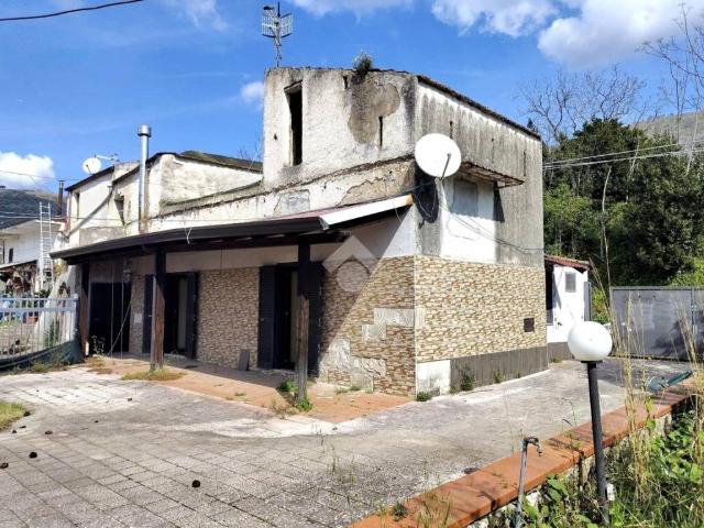 Villa Indipendente in vendita a Cervino, Campania