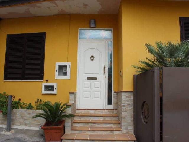 Villa Indipendente in vendita a Cervino, Campania