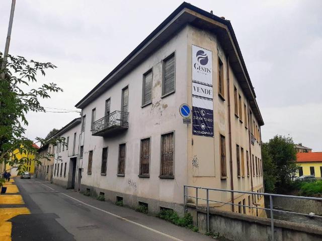 Villa Indipendente in vendita a Cesano Maderno, Lombardia