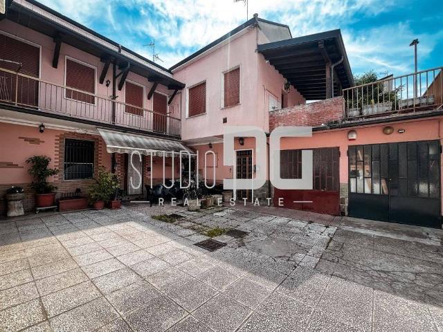 Villa Indipendente in vendita a Cesano Maderno, Lombardia