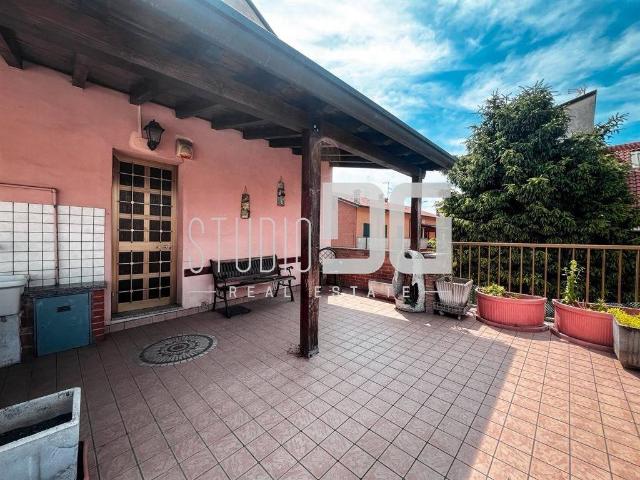 Villa Indipendente in vendita a Cesano Maderno, Lombardia