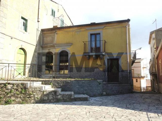 Villa Indipendente in vendita a Risaro, Sicilia