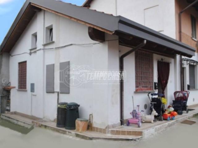 Villa Indipendente in vendita a Cesate, Lombardia