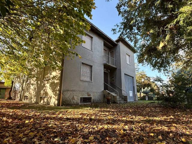 Villa Indipendente in vendita a Unione dei comuni Valle del Savio, Cesenà