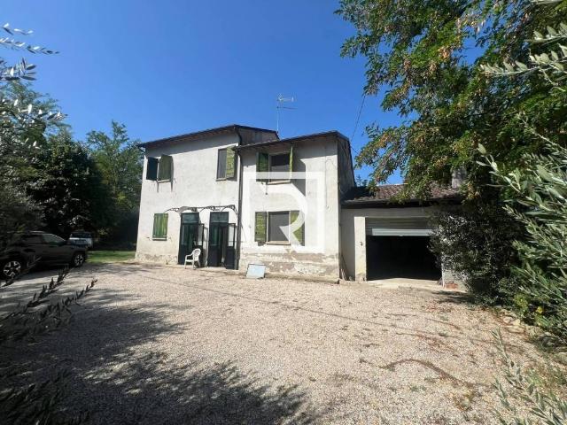 Villa Indipendente in vendita a Unione dei comuni Valle del Savio, Cesenà