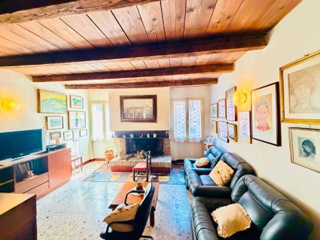 Villa Indipendente in vendita a Ponte Abbadesse, Cesena