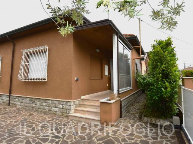 Villa Indipendente in vendita a Unione dei comuni Valle del Savio, Cesenà
