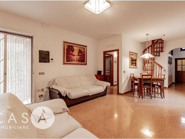 Villa Indipendente in vendita a Unione dei comuni Valle del Savio, Cesenà