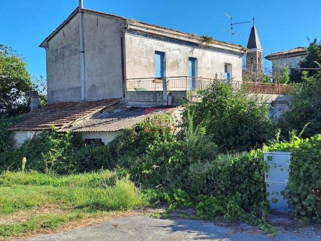 Villa Indipendente in vendita a Unione dei comuni Valle del Savio, Cesenà