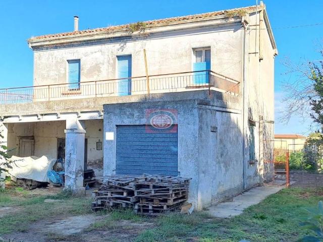 Villa Indipendente in vendita a Unione dei comuni Valle del Savio, Cesenà