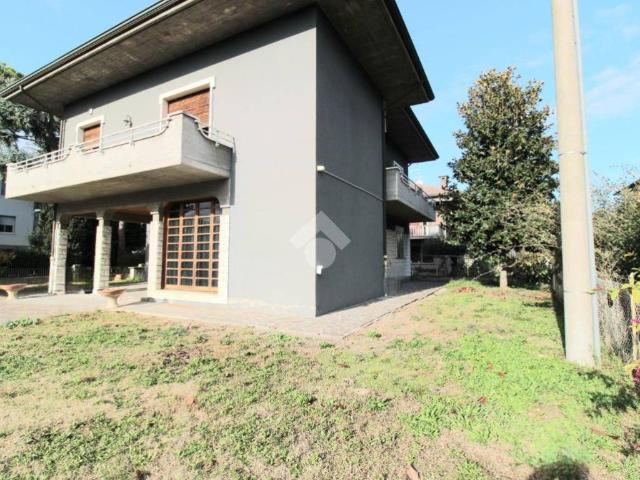 Villa Indipendente in vendita a Unione dei comuni Valle del Savio, Cesenà