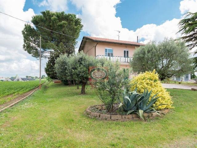 Villa Indipendente in vendita a Unione dei comuni Valle del Savio, Cesenà