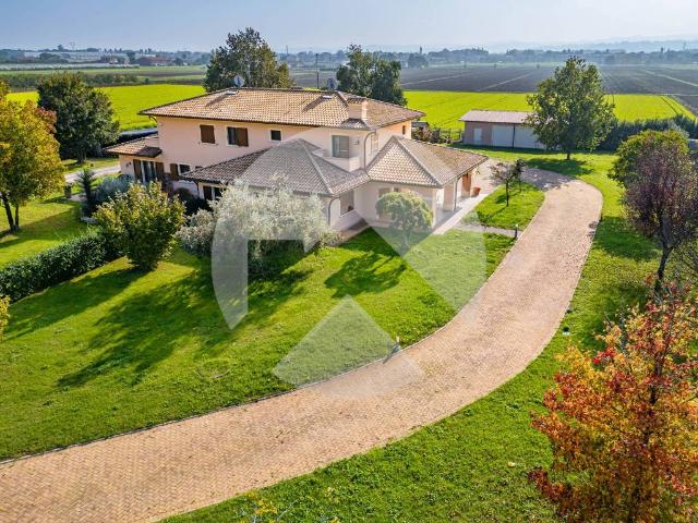 Villa Indipendente in vendita a Redichiaro, Cesena