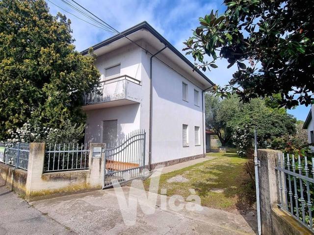 Villa Indipendente in vendita a Cella, Cesenatico