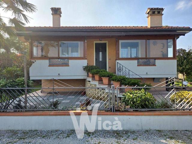 Villa Indipendente in vendita a Cella, Cesenatico