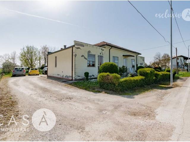Villa Indipendente in vendita a Cella, Cesenatico