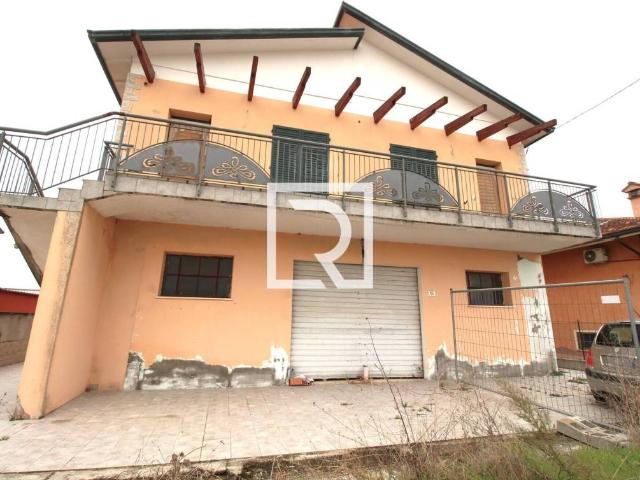 Villa Indipendente in vendita a Cella, Cesenatico