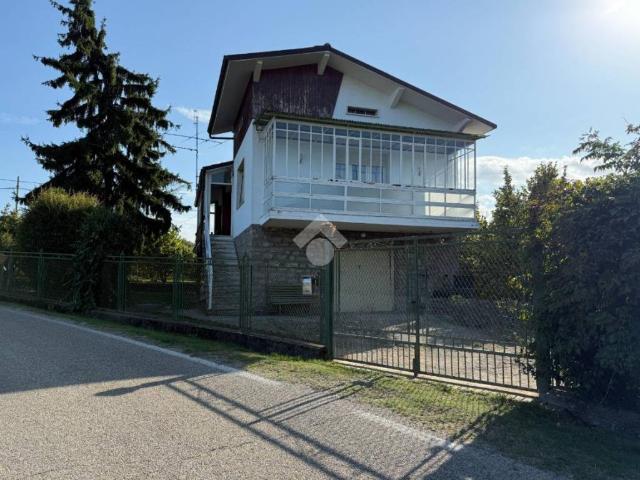 Villa Indipendente in vendita a Piemonte, Asti