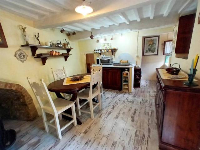 Villa Indipendente in vendita a Cetona, Toscana