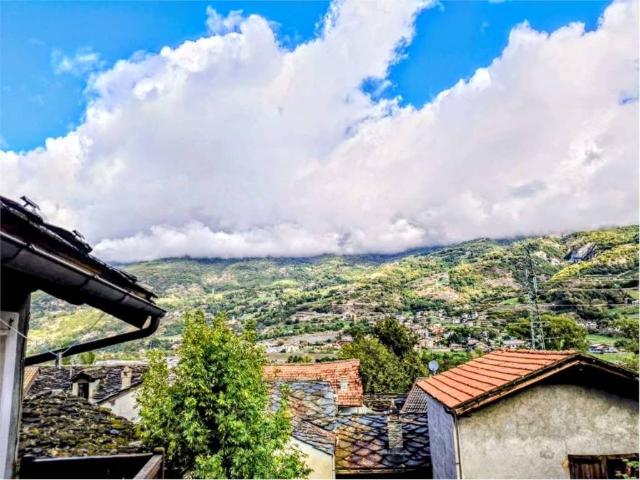 Villa Indipendente in vendita a Chambave, Aosta