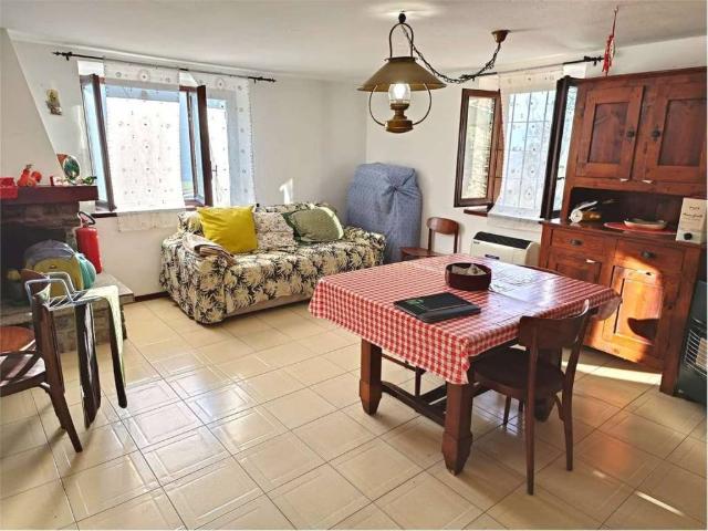 Villa Indipendente in vendita a Chambave, Aosta