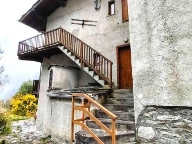 Villa Indipendente in vendita a Champorcher, Aosta