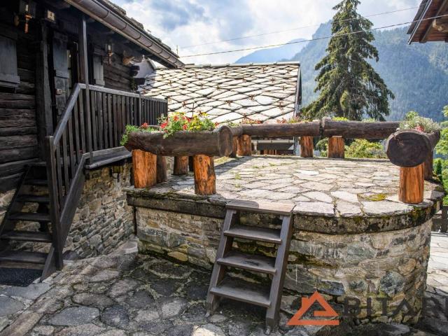 Villa Indipendente in vendita a Champorcher, Aosta