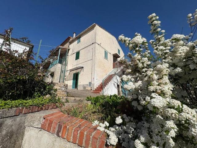 Villa Indipendente in vendita a Sassi Bianchi, Chianni
