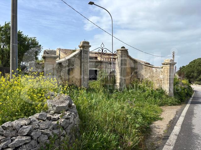 Villa Indipendente in vendita a Chiaramonte Gulfi, Sicilia