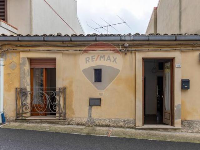 Villa Indipendente in vendita a Chiaramonte Gulfi, Sicilia