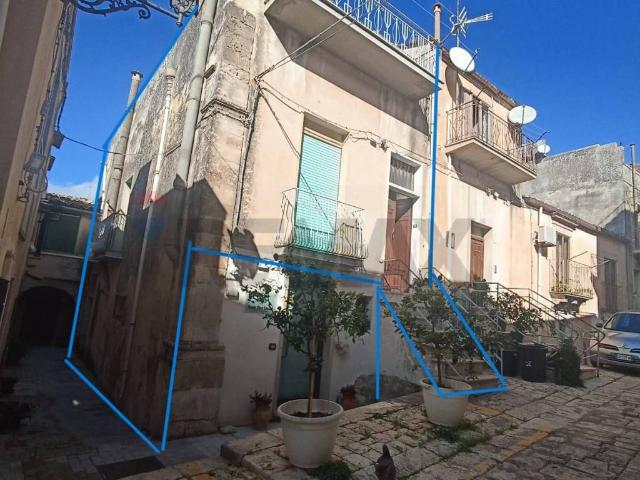 Villa Indipendente in vendita a Chiaramonte Gulfi, Sicilia