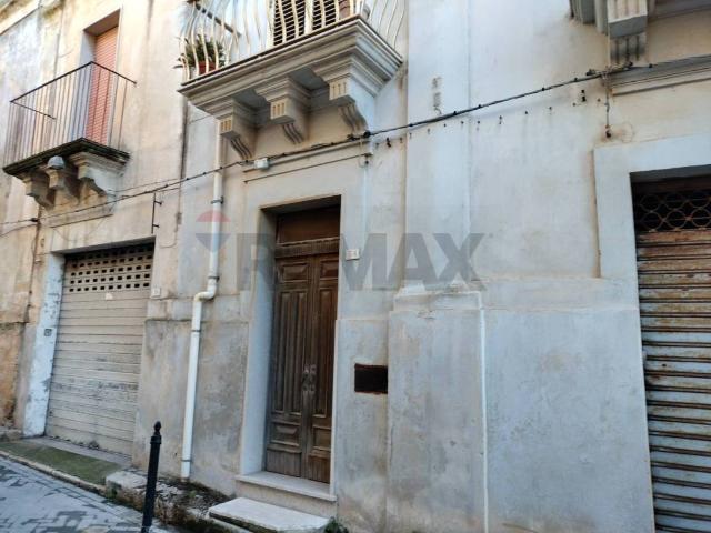Villa Indipendente in vendita a Chiaramonte Gulfi, Sicilia