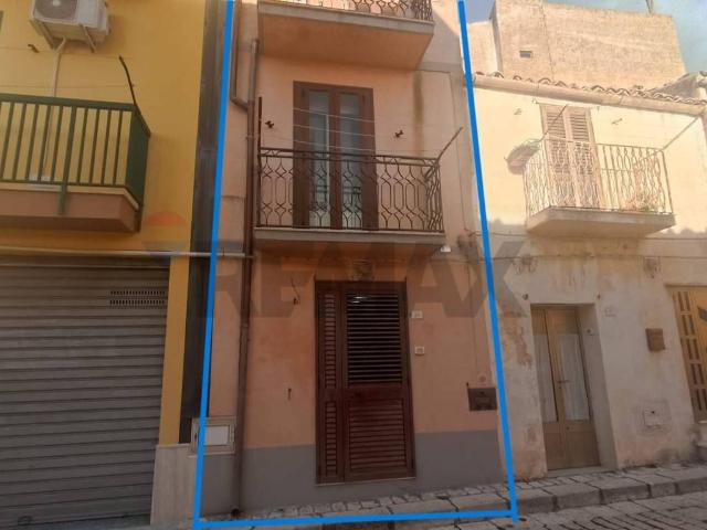 Villa Indipendente in vendita a Chiaramonte Gulfi, Sicilia