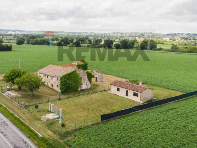 Villa Indipendente in vendita a Marche, Ancona