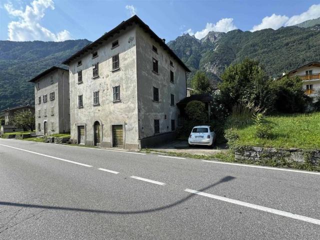 Villa Indipendente in vendita a Comunità montana della Valchiavenna, Chiavenna