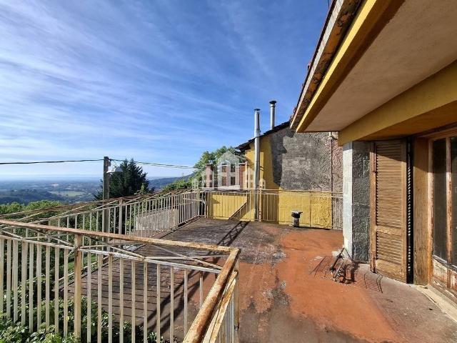 Villa Indipendente in vendita a Crosio, Chiesanuova