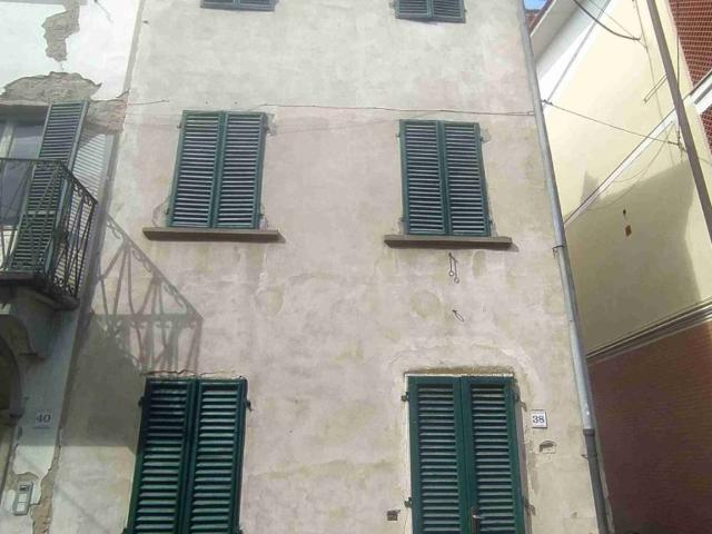 Villa Indipendente in vendita a Chiesina Uzzanese, Toscana